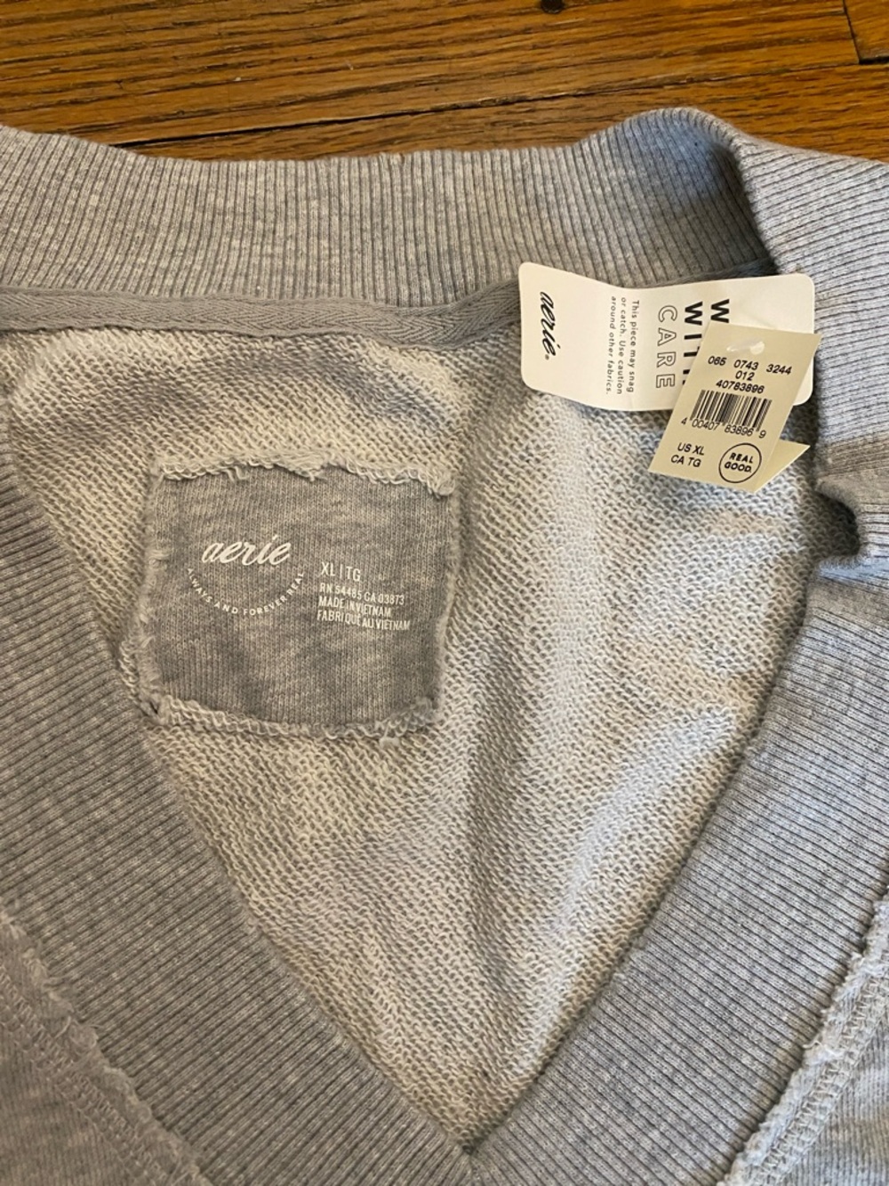 aerie Light Gray V-Neck women’s sweatshirt - Picture 2 of 5